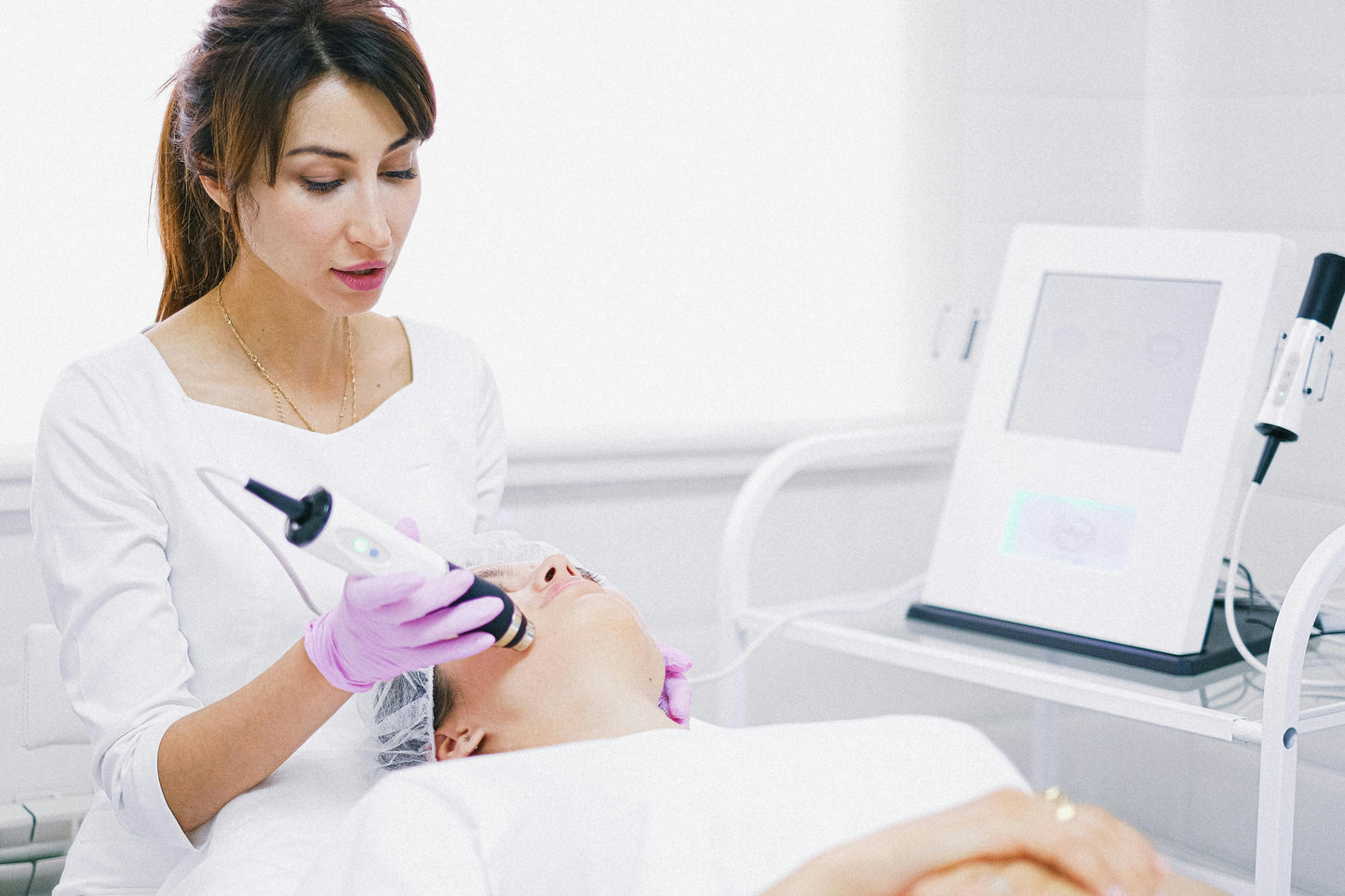 Hydra Facial